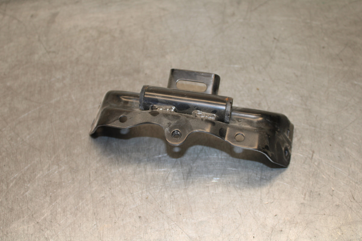 13-15 HONDA CBR500R GAS TANK FUEL CELL PETROL RESERVOIR BRACKET MOUNT BB704