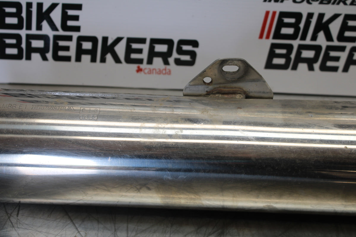 98-05 HONDA SUPER HAWK 1000 VTR1000F RIGHT EXHAUST MUFFLER SLIP ON CAN  BB152