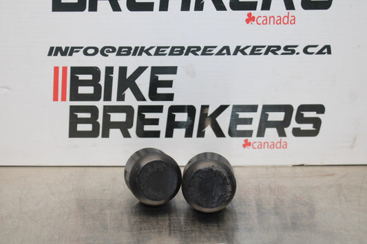 08-10 SUZUKI GSXR 600 WOODCRAFT FRAME SLIDERS SET BB202