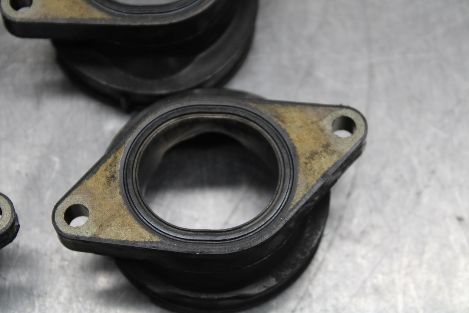 03-05 YAMAHA YZF R6  AIR INTAKE BOOTS BB132