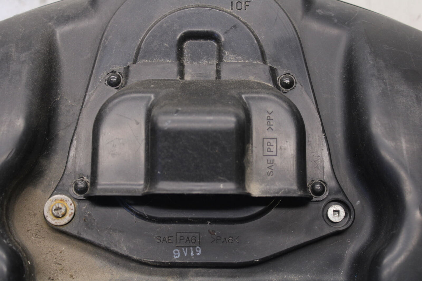 05-09 SUZUKI BOULEVARD C90 AIRBOX AIR INTAKE FILTER BOX BB692