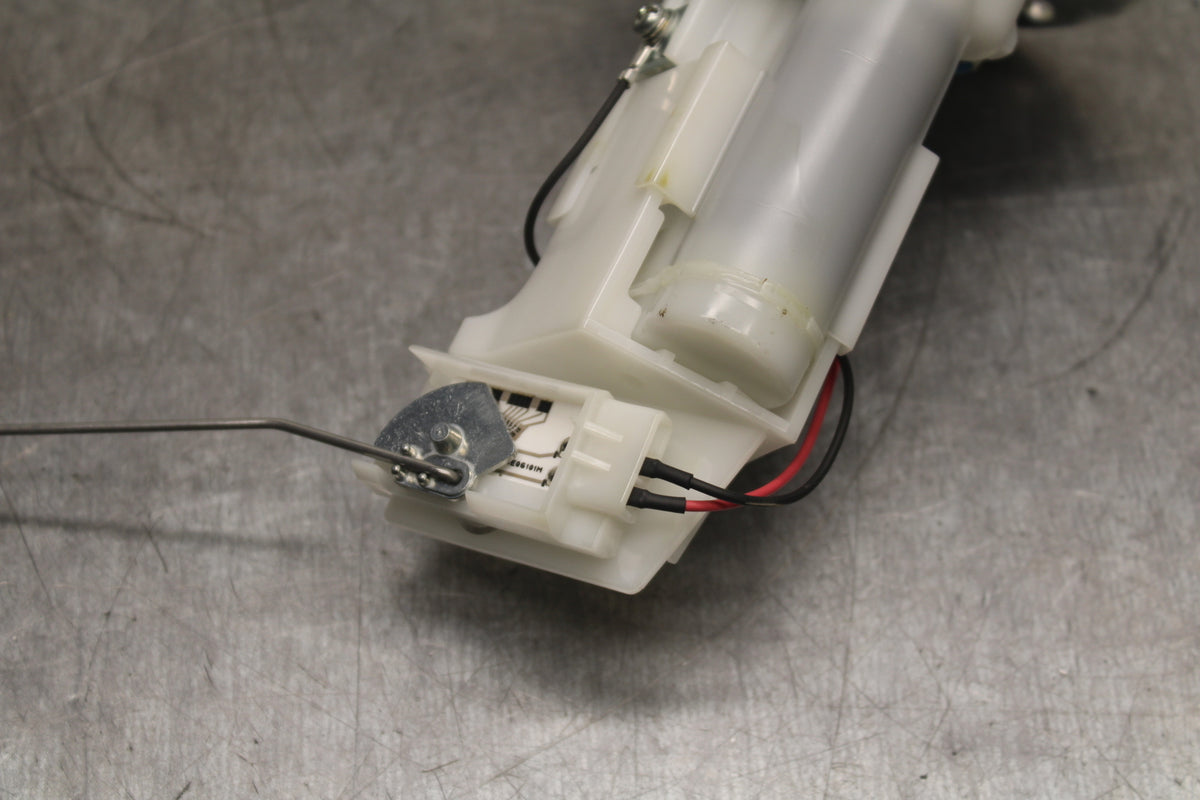 18-23 KAWASAKI NINJA 400 EX400 ABS FUEL PUMP GAS PETROL SENDER UNIT BB747