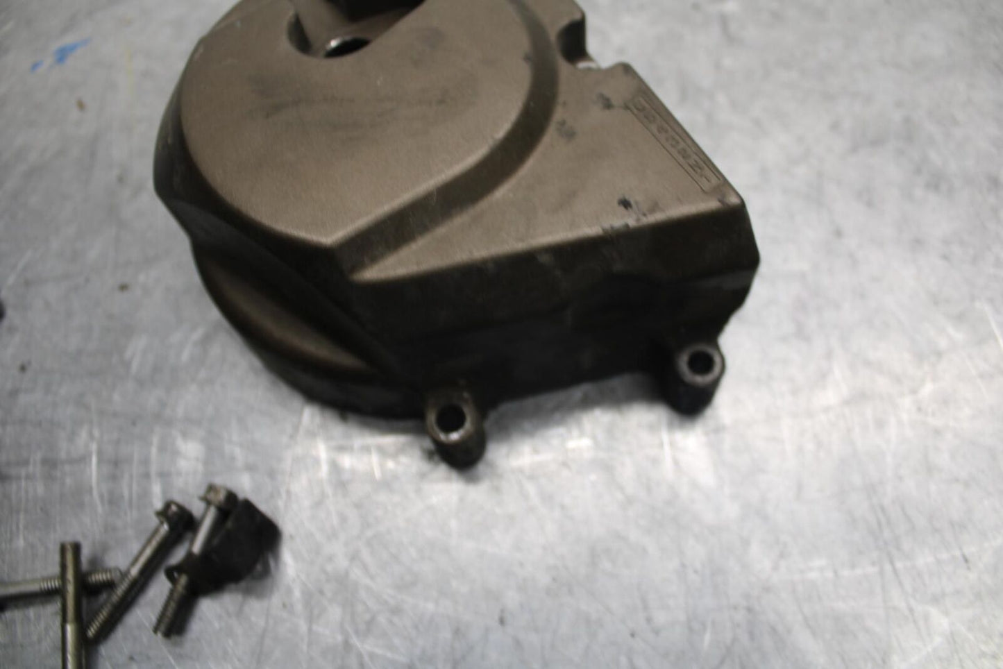 2004 Kawasaki Ninja ZX6RR ZX600M ENGINE SPROCKET COVER BB43