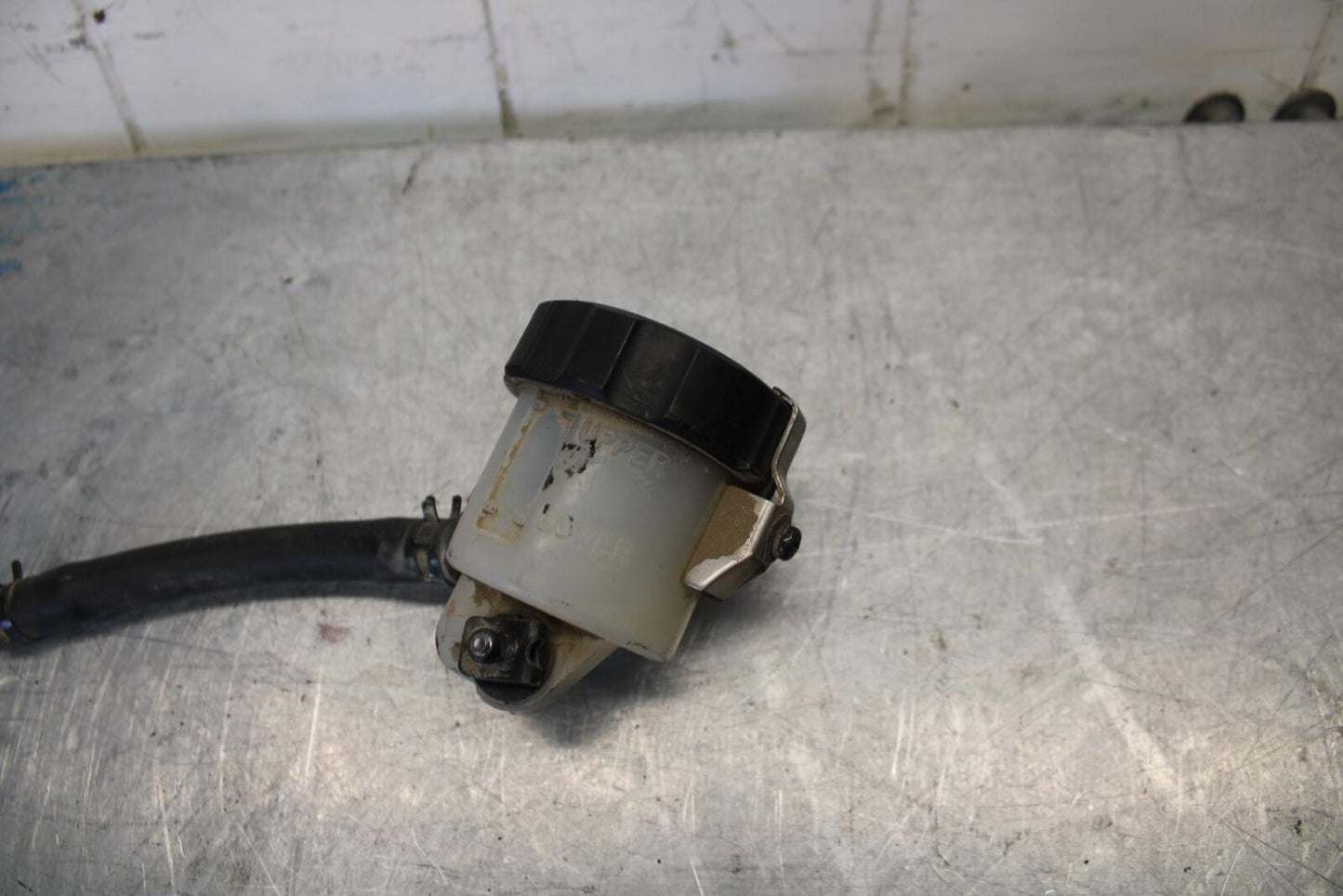 07-08 YAMAHA YZF R1 FRONT BRAKE MASTER FLUID RESERVOIR TANK BOTTLE BB439