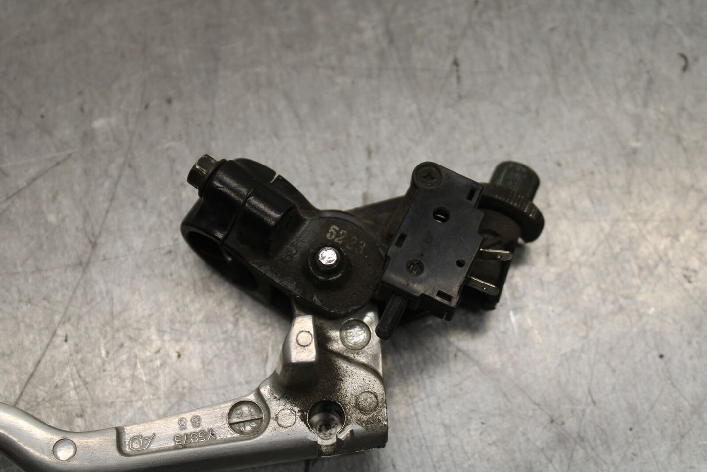 05-06 HONDA CBR600RR CLUTCH PERCH MOUNT WITH LEVER  BB727