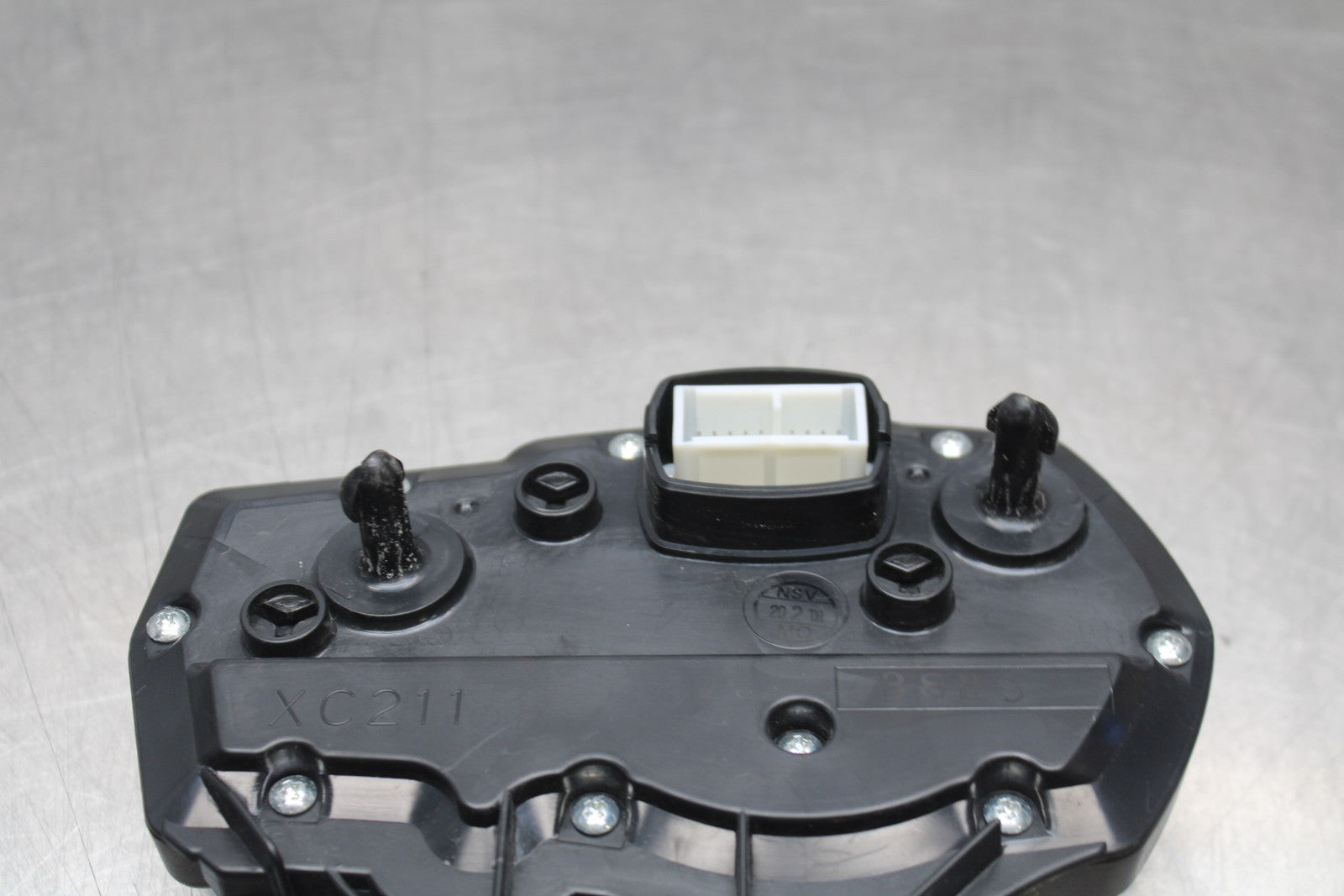 08-10 SUZUKI GSXR 600 SPEEDO GAUGES DISPLAY CLUSTER SPEEDOMETER TACHOMETER BB202