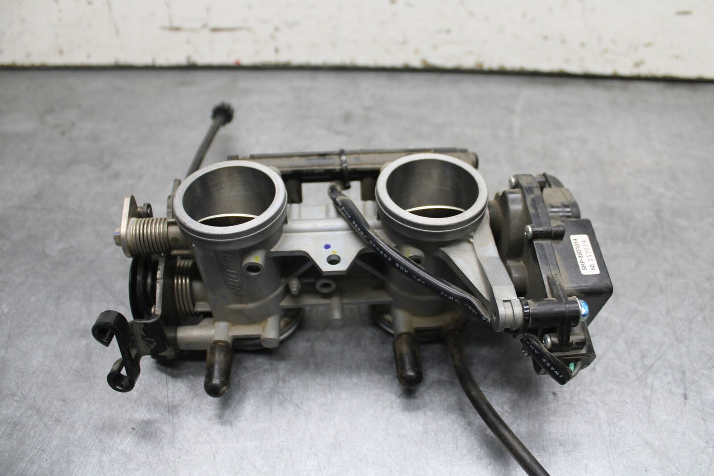 18-24 KAWASAKI NINJA 650 MAIN FUEL INJECTORS / THROTTLE BODIES BB725