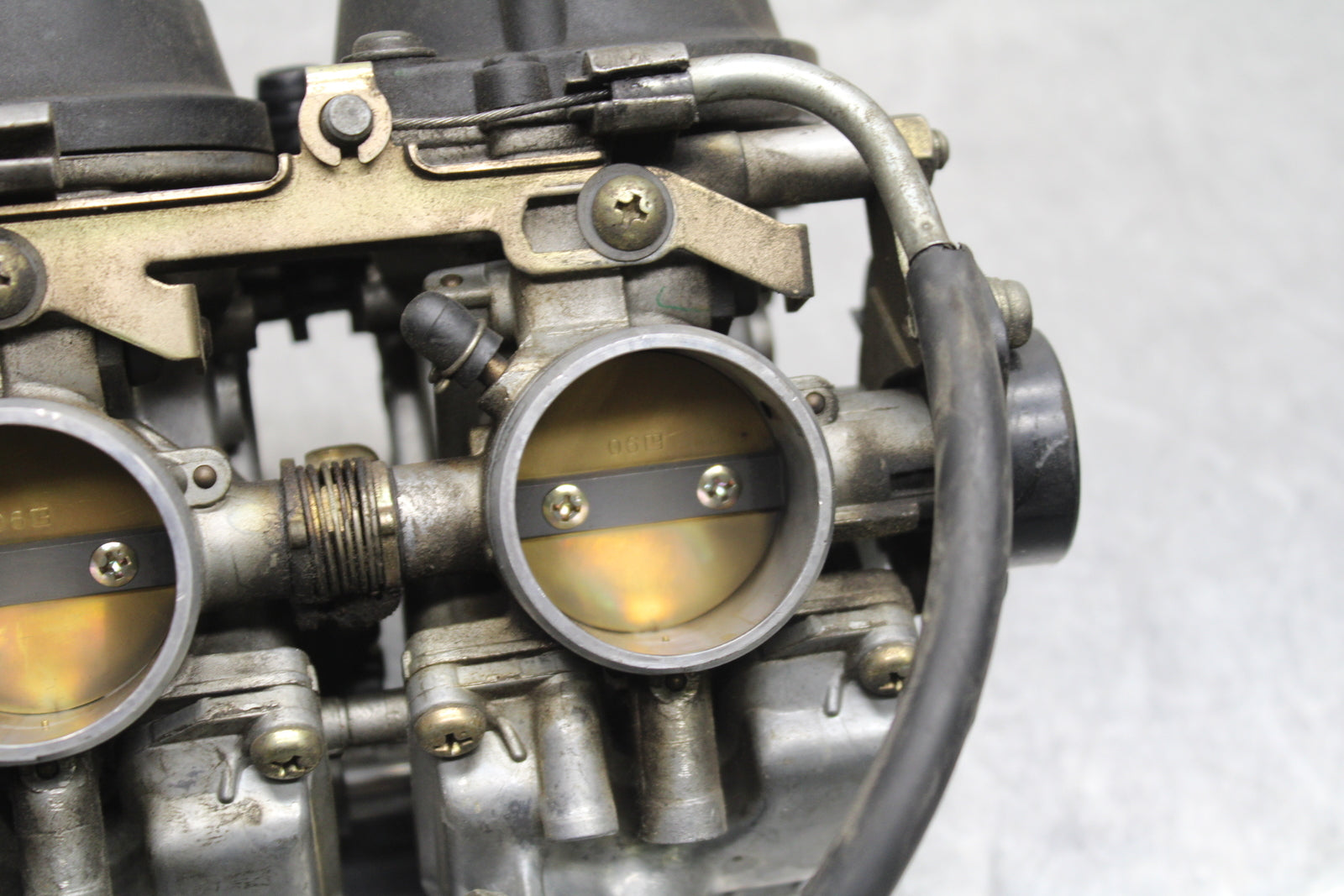 00 SUZUKI INTRUDER 1500 VL1500 CARB CARBURETOR BB761