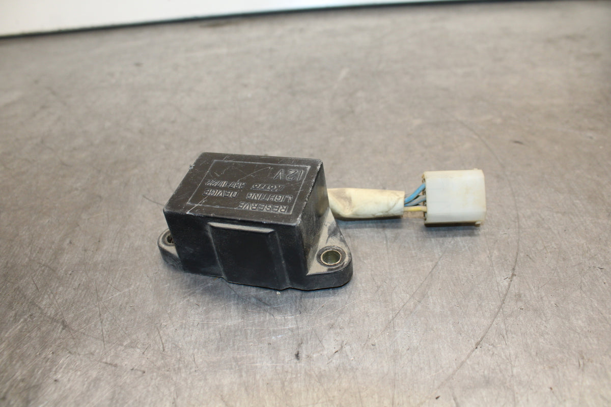 80-81 YAMAHA XS1100 SPECIAL TURN SIGNAL BLINKER RELAY FLASHER SWITCH BB123