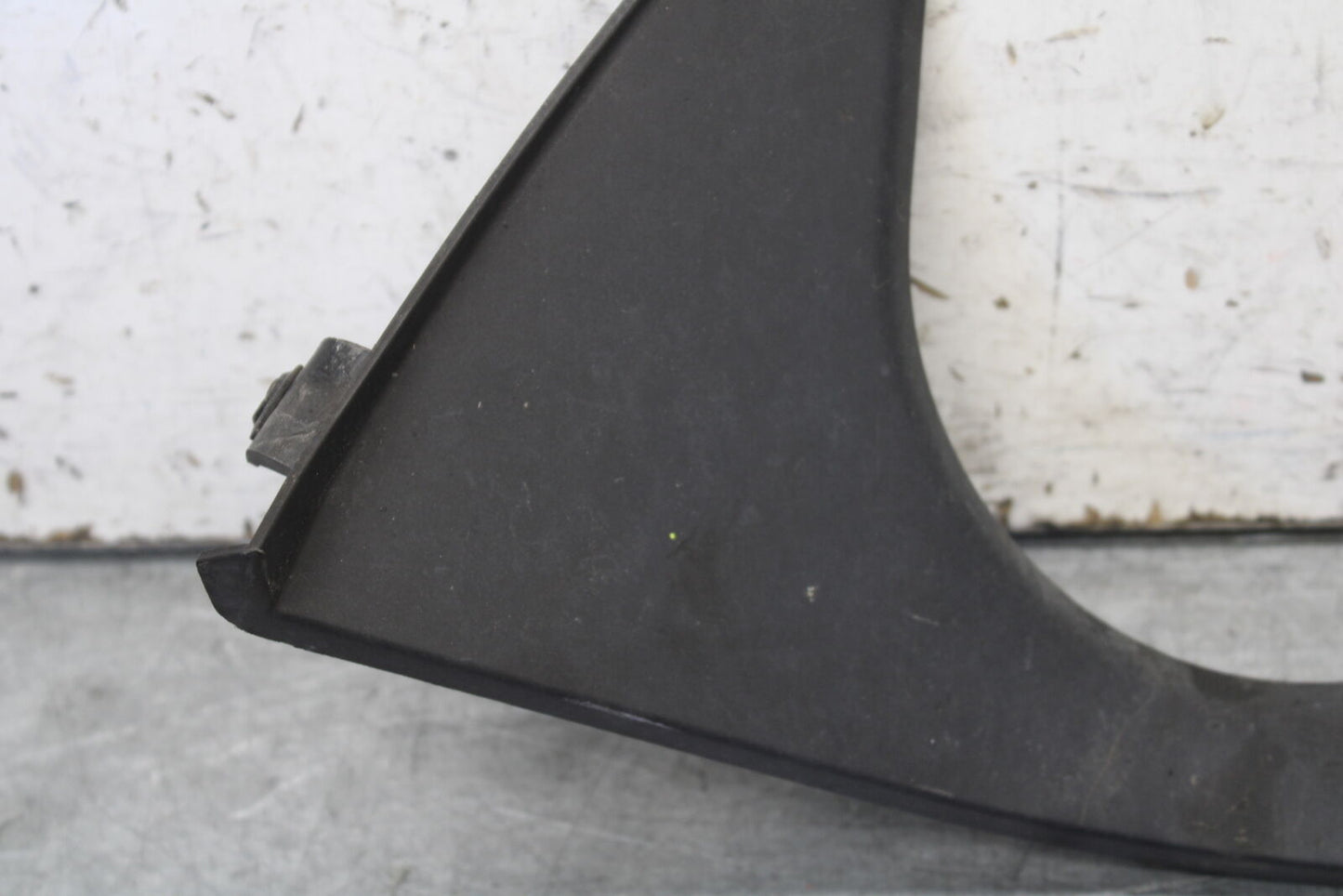 09-12 KAWASAKI NINJA ZX6R FRONT LOWER INNER EXHAUST V FAIRING COWL GUARD BB698