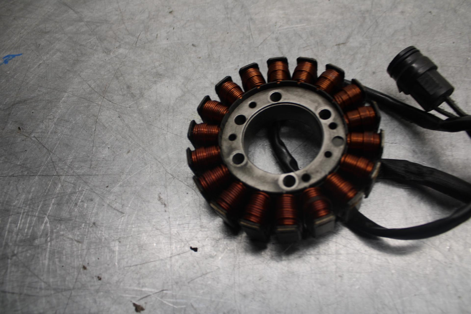 2003 Kawasaki Z1000 STATOR GENERATOR ALTERNATOR MAGNETO 21003-0001 BB35