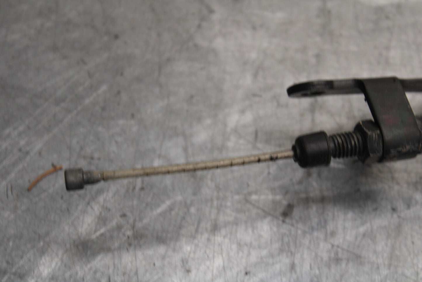 04-06 YAMAHA YZF R1 CLUTCH CABLE LINE 5VY-26335-01-00 BB659
