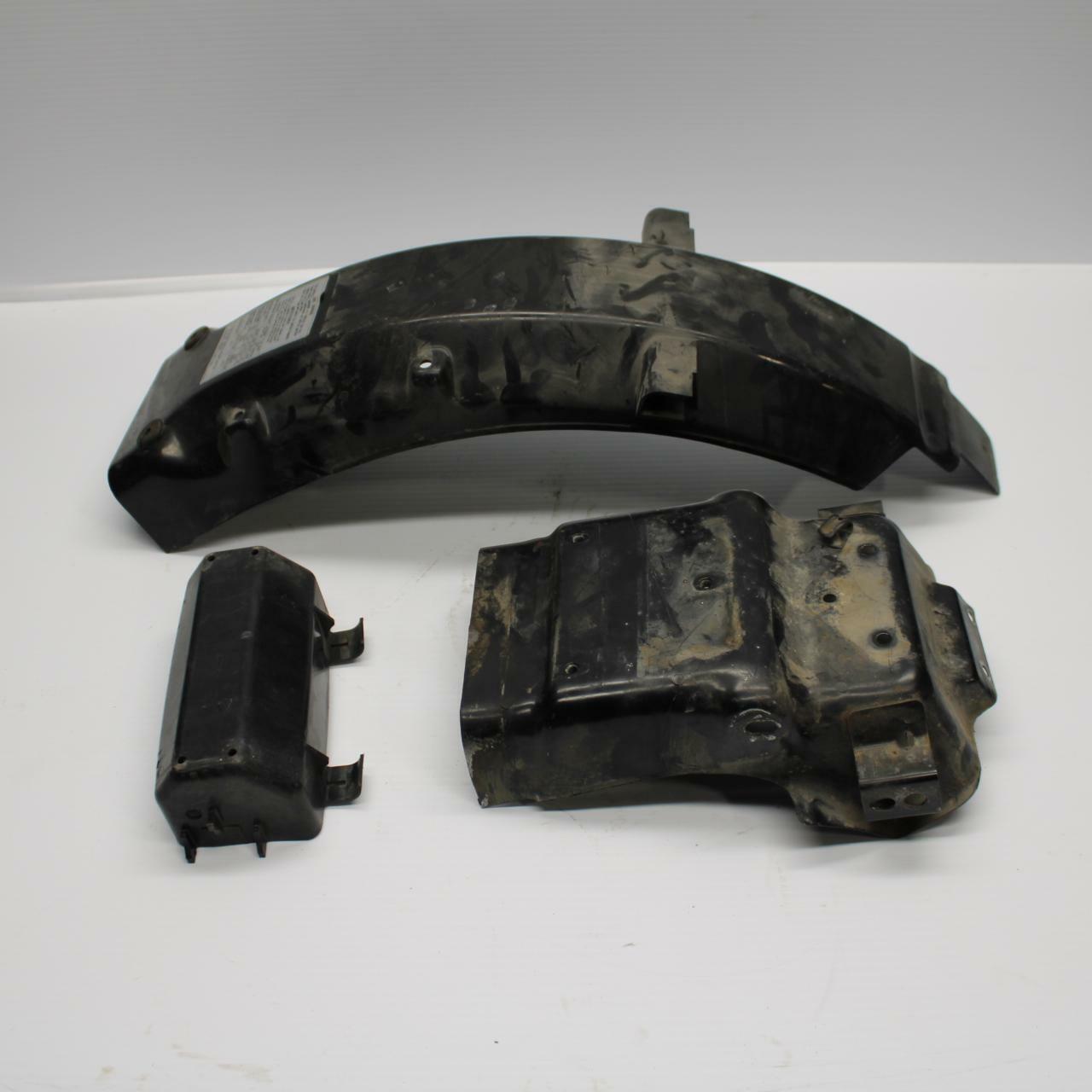 86 SUZUKI GS750ES REAR BACK FENDER MUD GUARD BB223