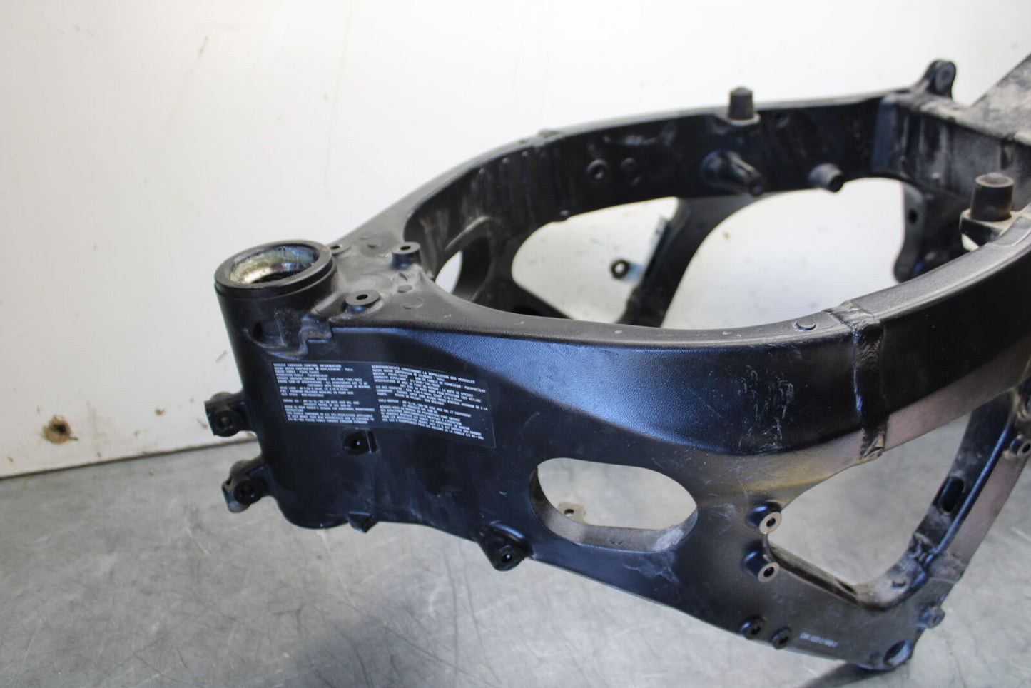 11-23 SUZUKI GSXR 750 FRAME CHASSIS BB630