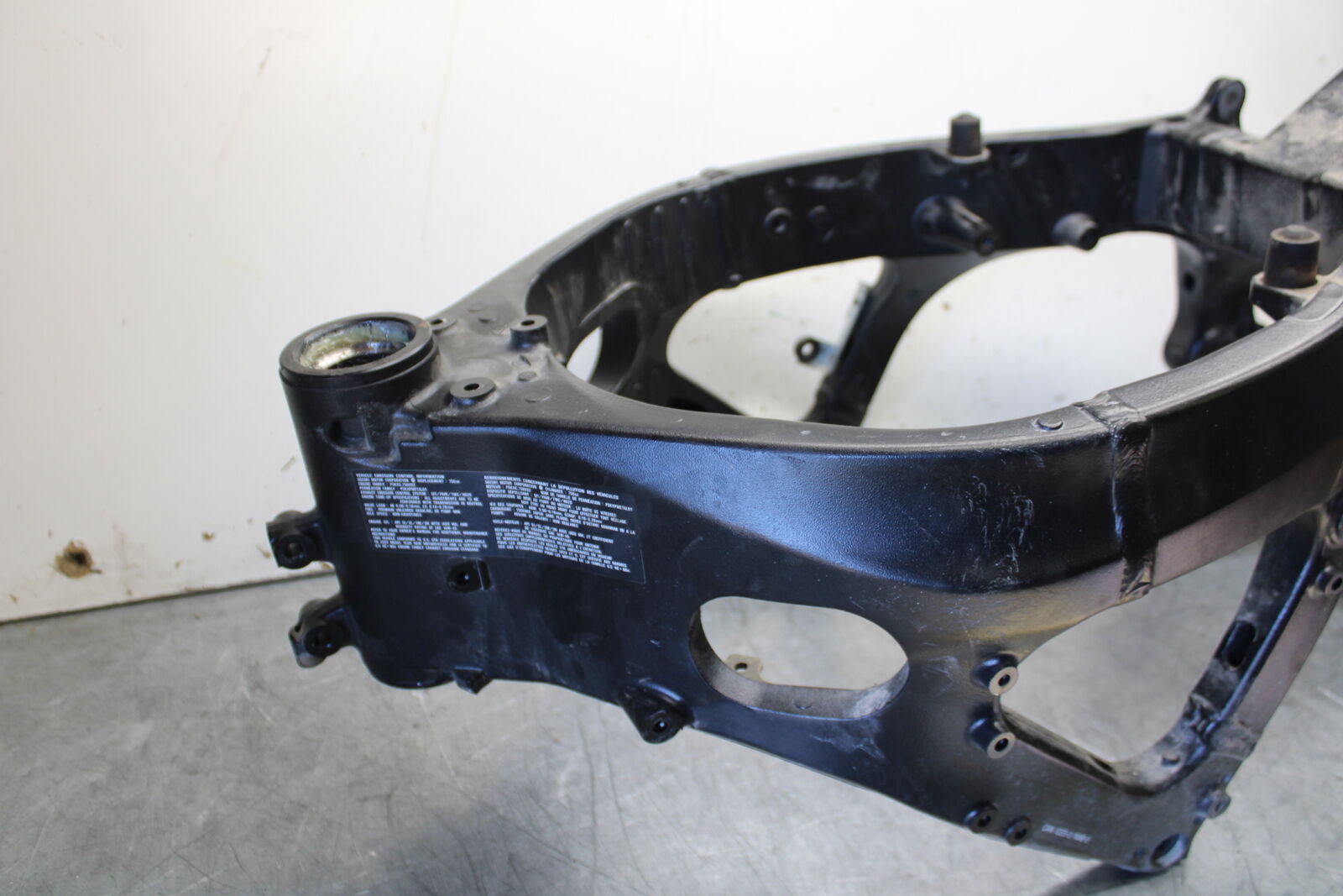 11-23 SUZUKI GSXR 750 FRAME CHASSIS BB630