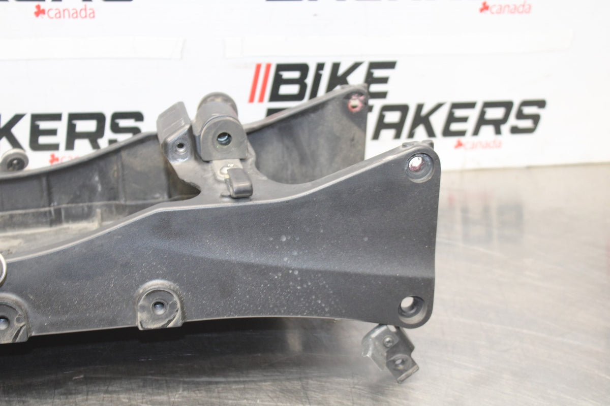 08 KAWASAKI NINJA ZX10R REAR SUBFRAME BACK SUB FRAME BB902