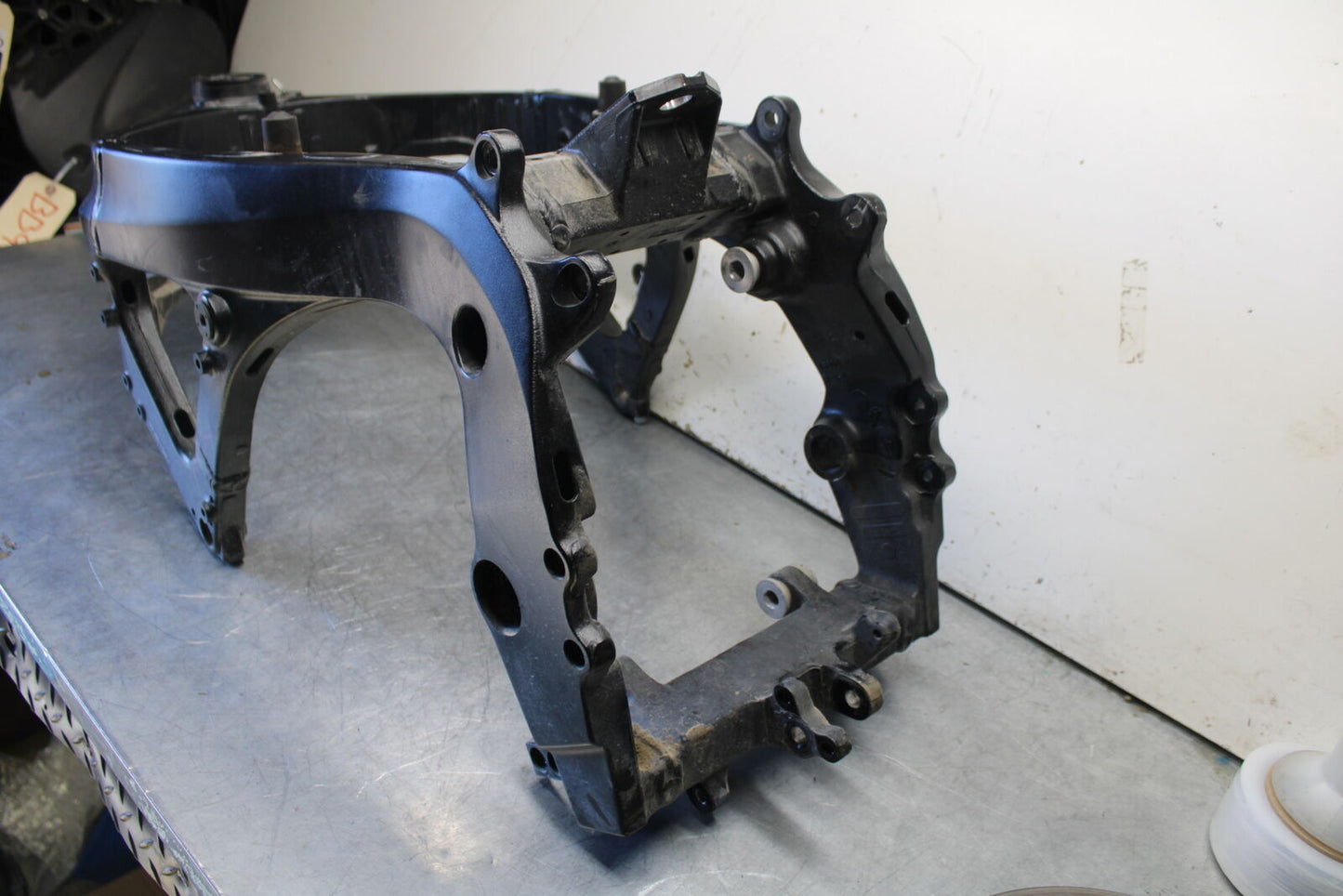 11-23 SUZUKI GSXR 750 FRAME CHASSIS BB630