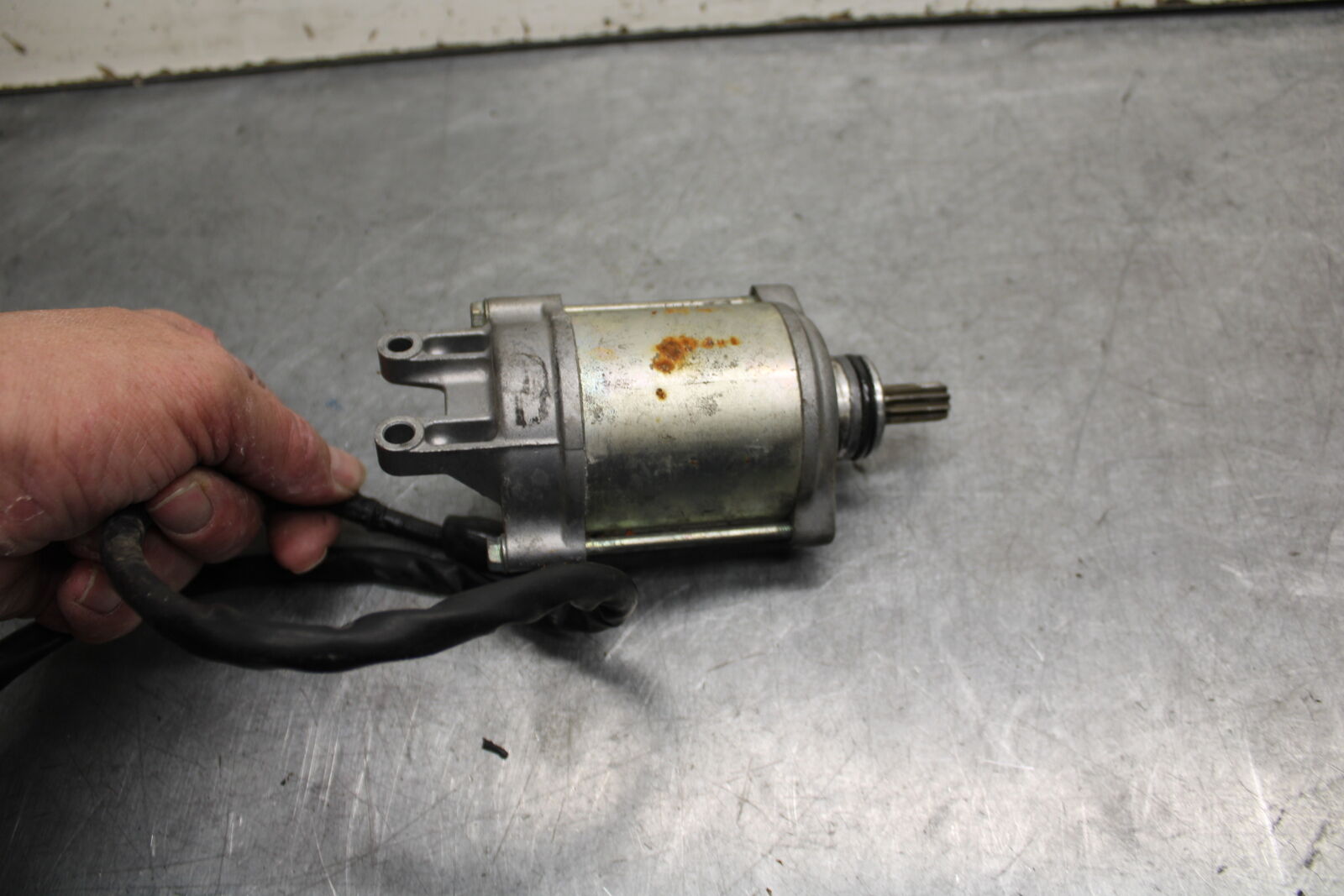 05-06 SUZUKI GSXR1000 ENGINE STARTING STARTER MOTOR -DC 12V 31100-40F00 BB677