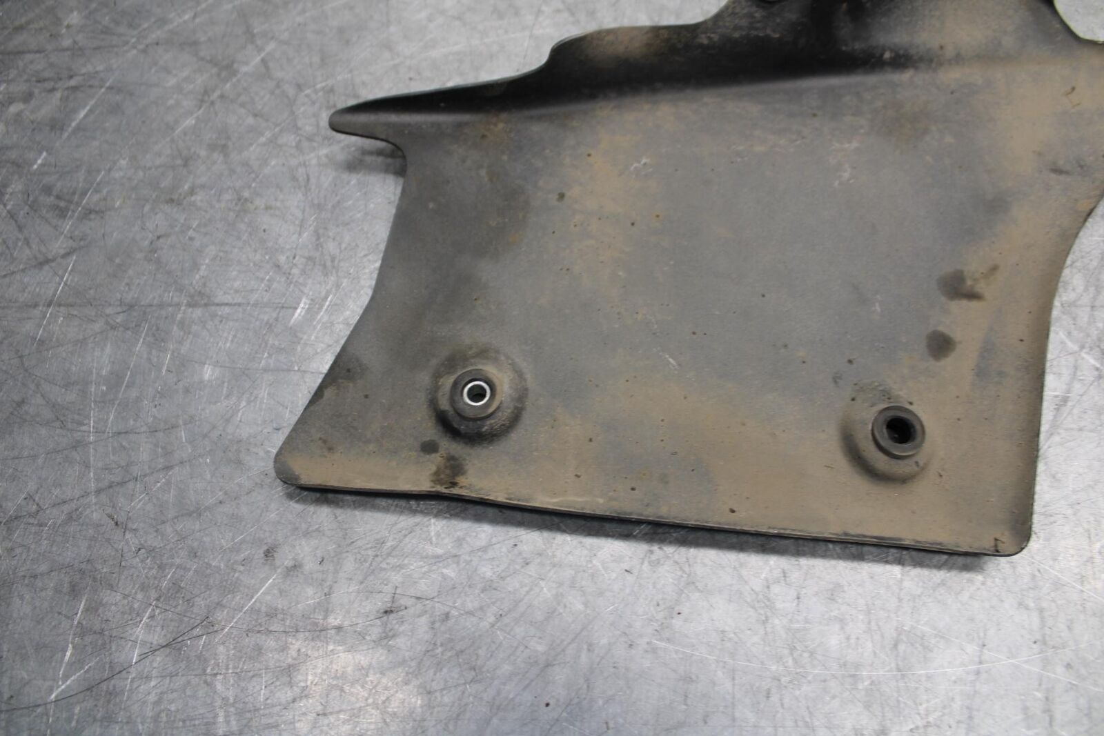 2012 Kawasaki Ninja ZX6R REAR MUFFLER EXHAUST PIPE COVER HEAT SHIELD BB529