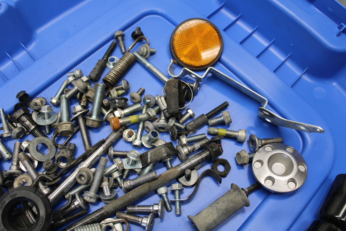 12-17 KAWASAKI ER-6N Z650 MOUNTING BOLTS HARDWARE MOTOR SCREWS BB709