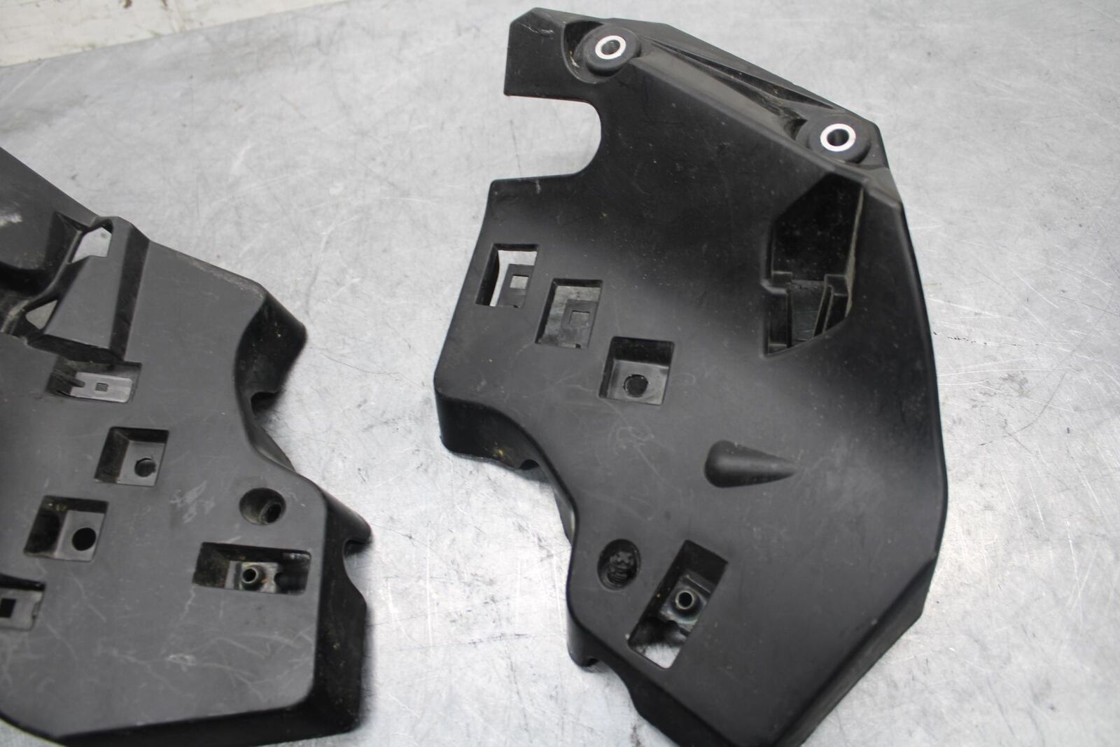 2015 Yamaha FJ09 RIGHT LEFT INNER FAIRINGS COWLS PANELS TRIMS BB41