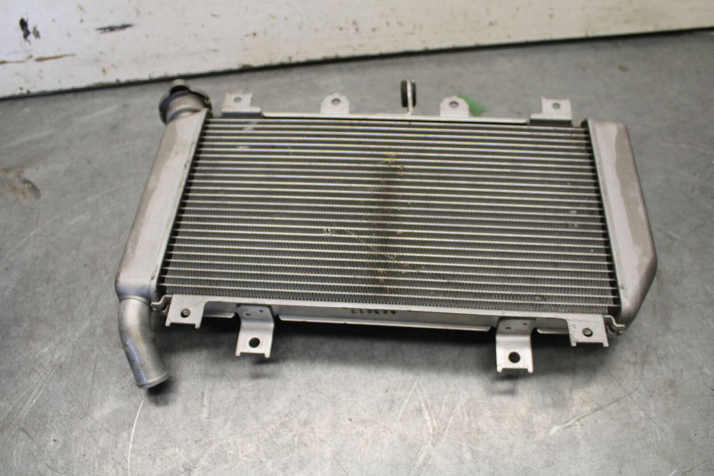 18-23 KAWASAKI NINJA 400 ENGINE RADIATOR MOTOR COOLER COOLING RADIATER BB660