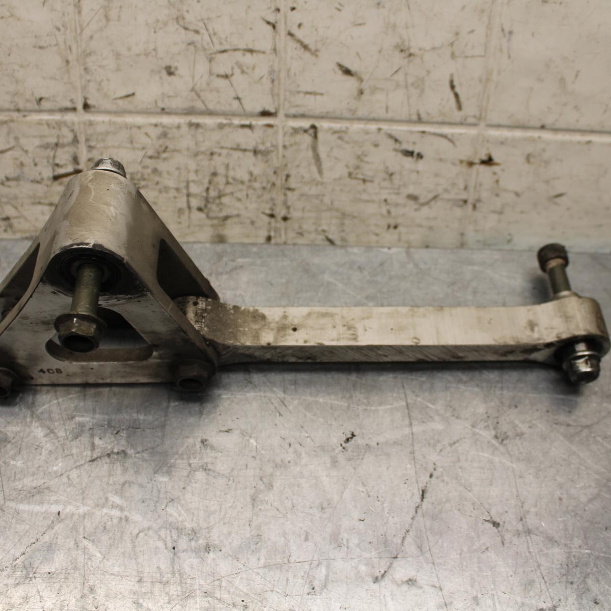 2007 Yamaha YZF R1 REAR DOGBONE SHOCK LINKAGE LINK BB575