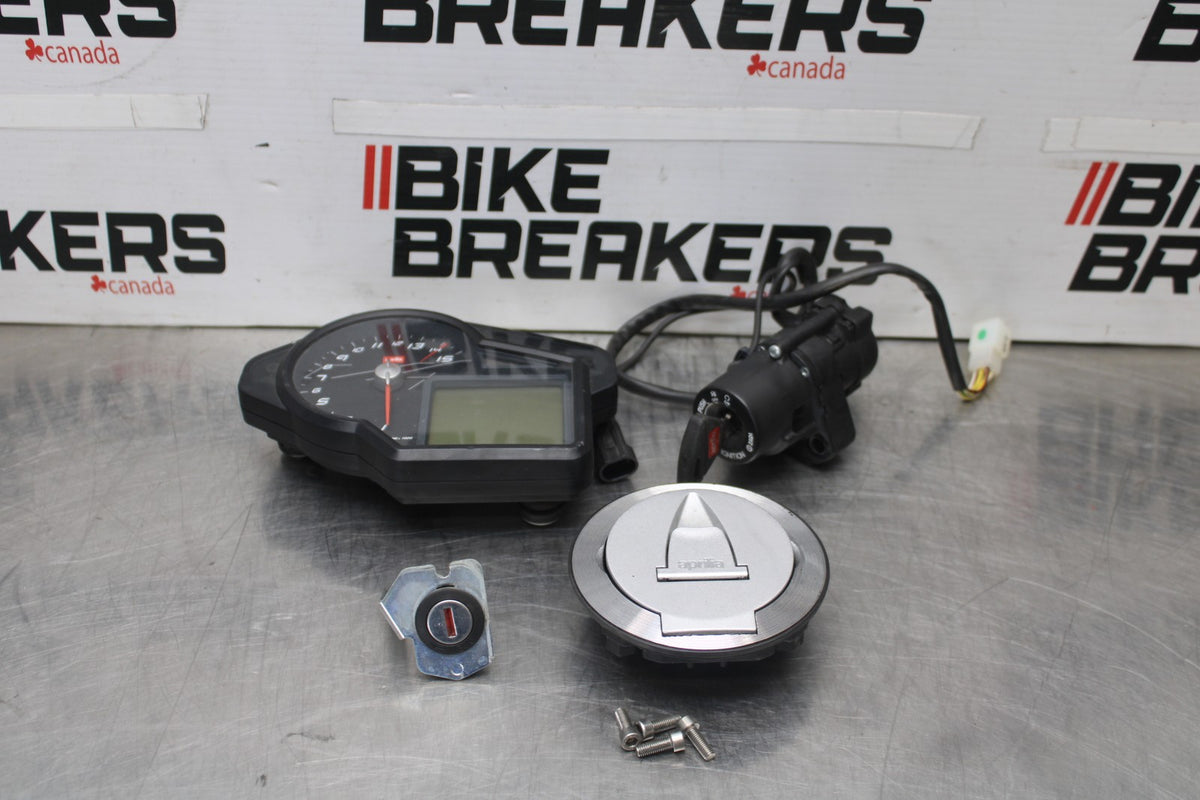 15 APRILIA RSV4 FACTORY APRC ABS IGNITION KEY GAS CAP SEAT LOCK GAUGES BB901