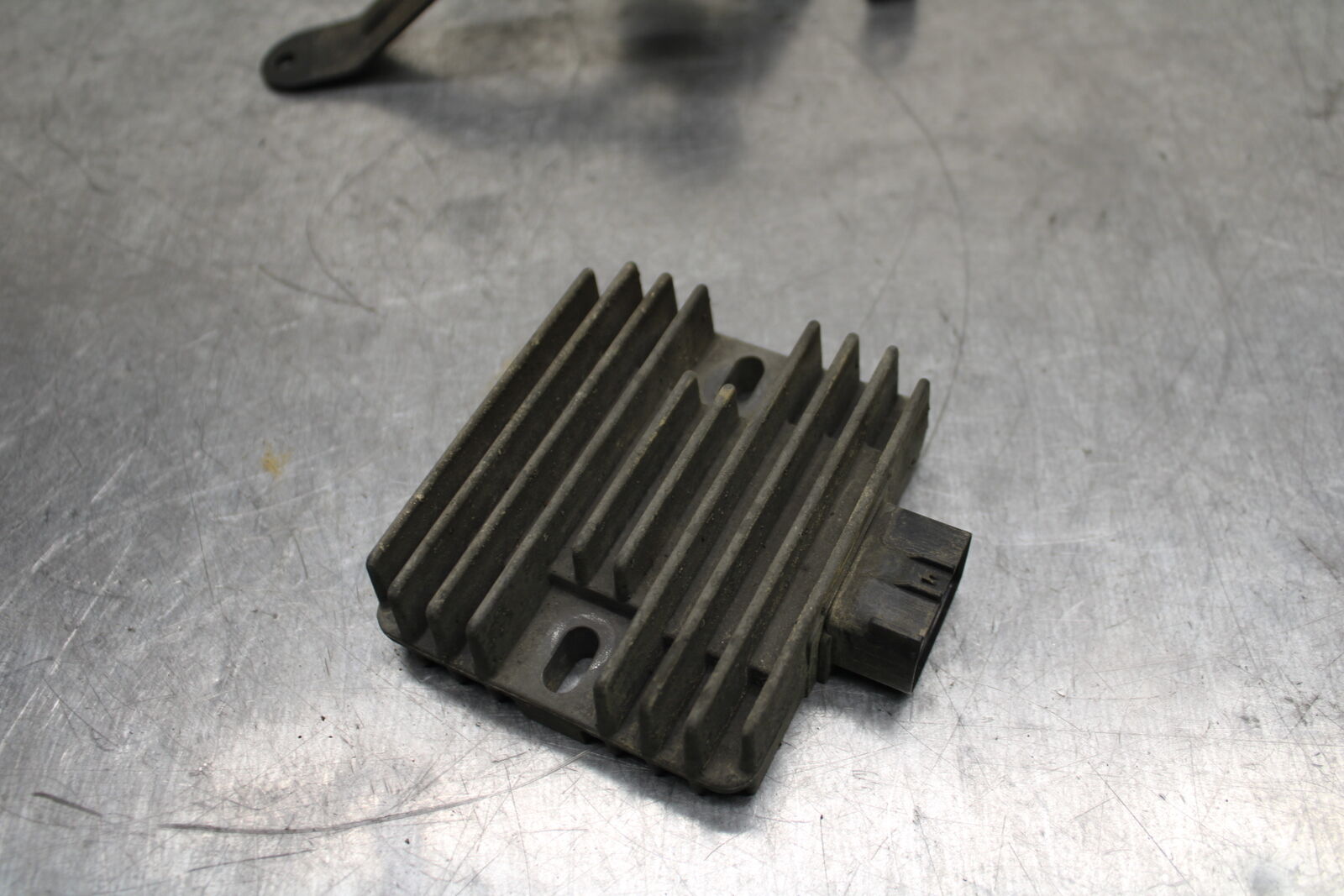 12-13 KAWASAKI Z1000 RECTIFIER VOLTAGE REGULATOR BB743