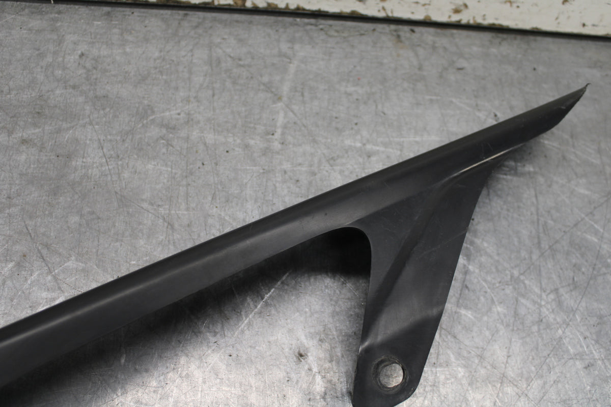 07-08 YAMAHA YZF R1 REAR BACK DRIVE CHAIN GUARD COVER SHIELD BB724