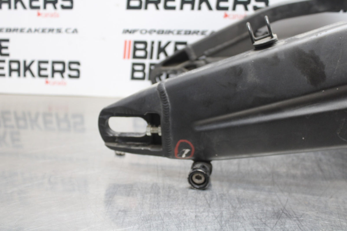 07-08 KAWASAKI NINJA ZX6R REAR SWINGARM BACK SUSPENSION SWING ARM BB199