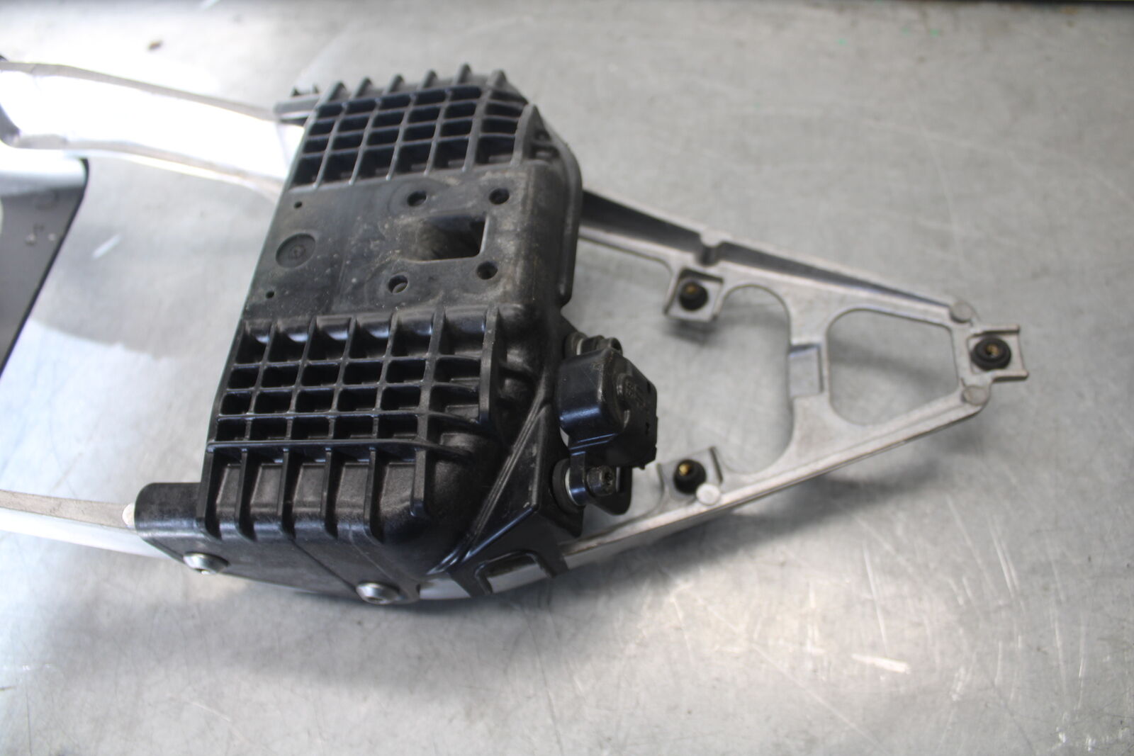 09-12 KAWASAKI NINJA ZX6R REAR SUBFRAME BACK SUB FRAME 32160-0399 BB698