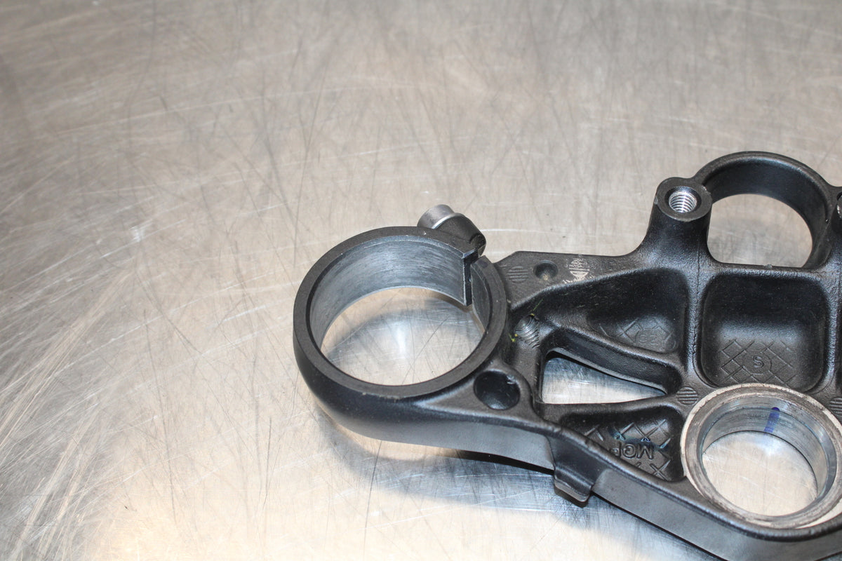 12-16 HONDA CBR1000RR FORKS UPPER TRIPLE TREE CLAMP BB157