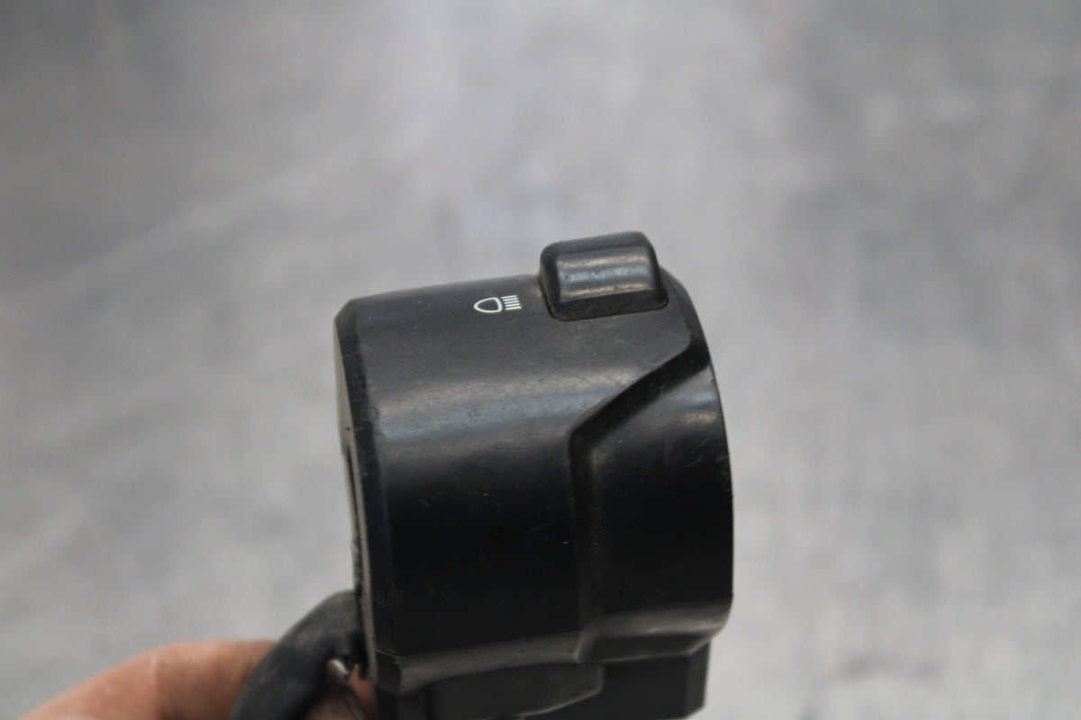 07-08 YAMAHA YZF R1 LEFT CLIP ON HANDLE HORN SIGNALS SWITCH SWITCHES BB160