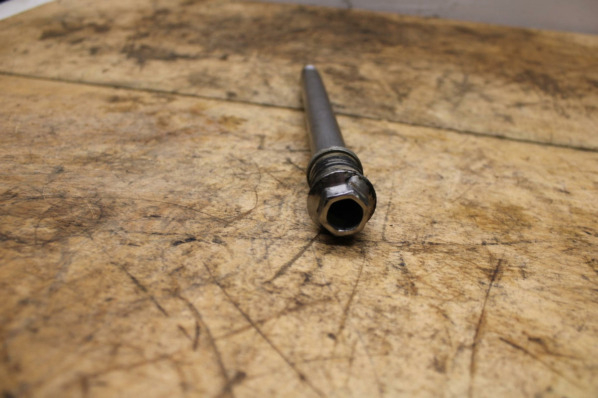 99-03 YAMAHA ROAD STAR XV1600A FRONT WHEEL RIM AXLE PIVOT BOLT BB344