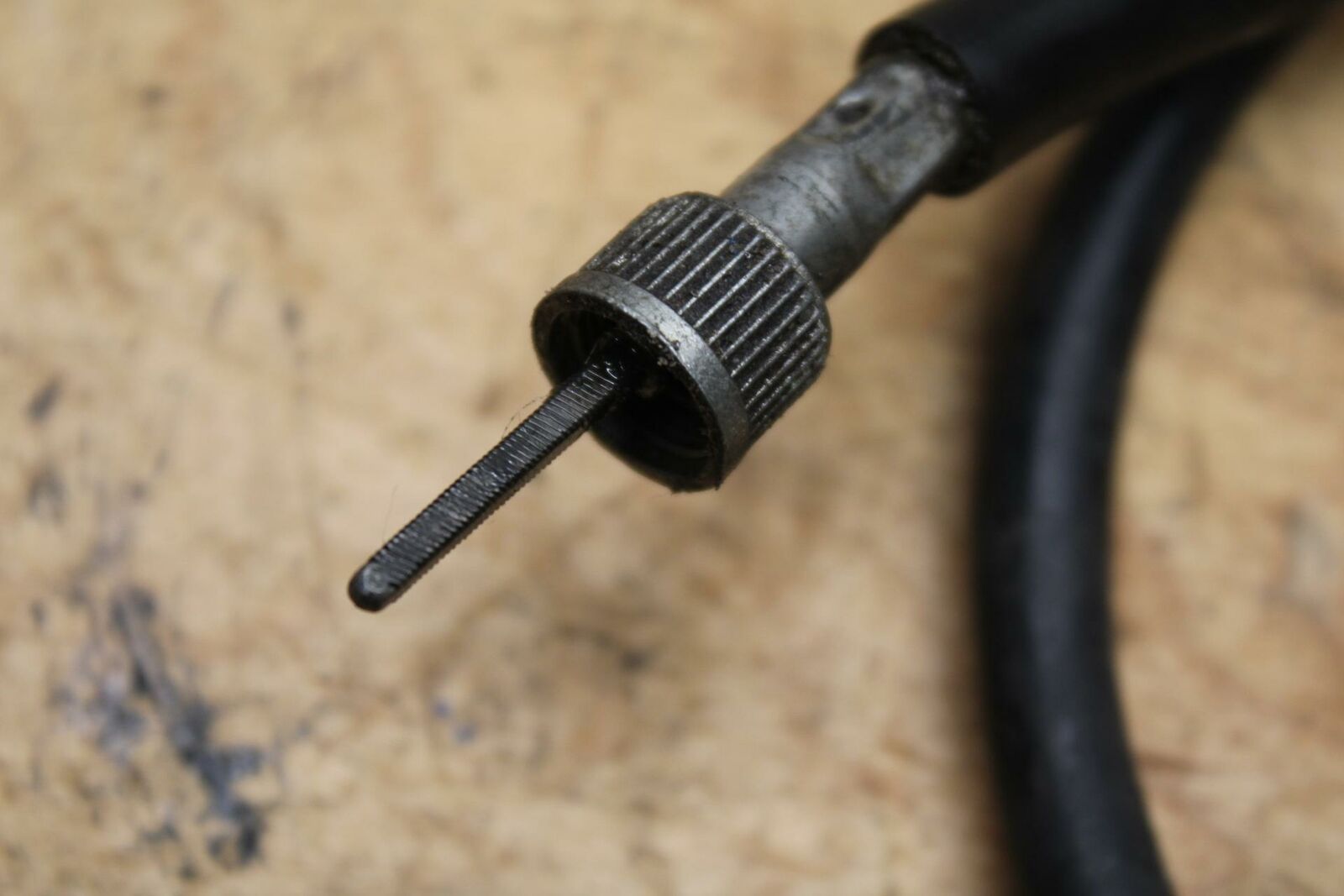 91-93 YAMAHA FZR1000 SPEEDOMETER DRIVE GEAR  W/CABLE BB339