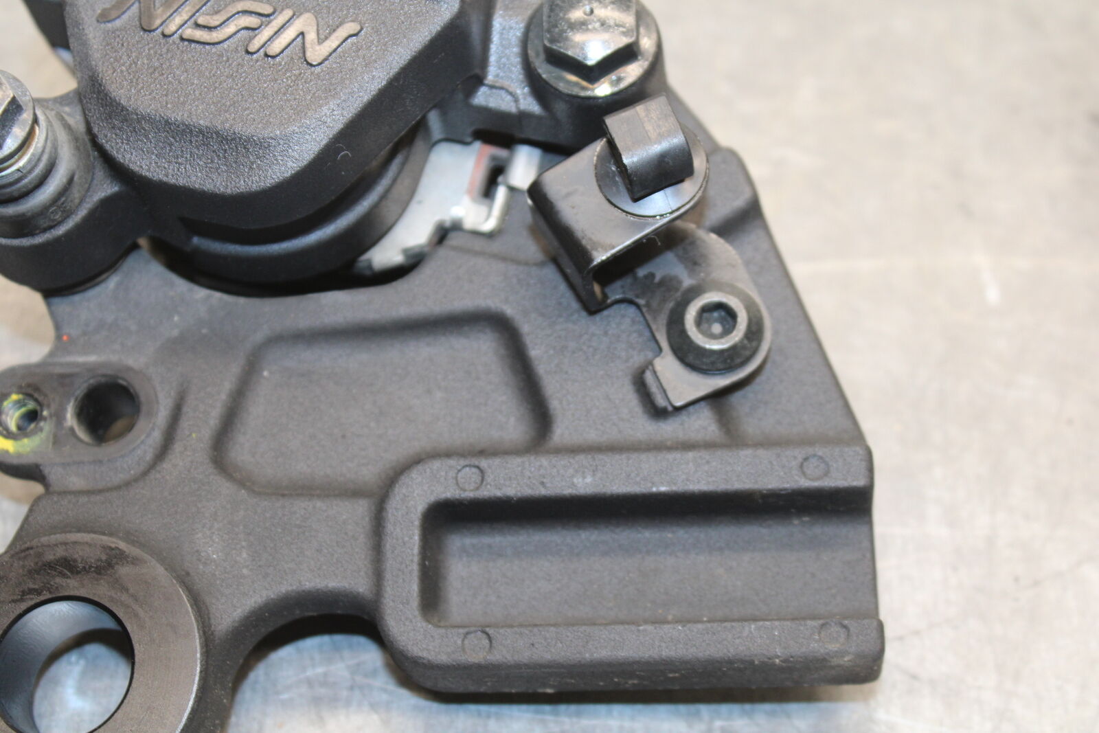 18-24 KAWASAKI NINJA 650 REAR BACK BRAKE CALIPER W MOUNT BRACKET BB725