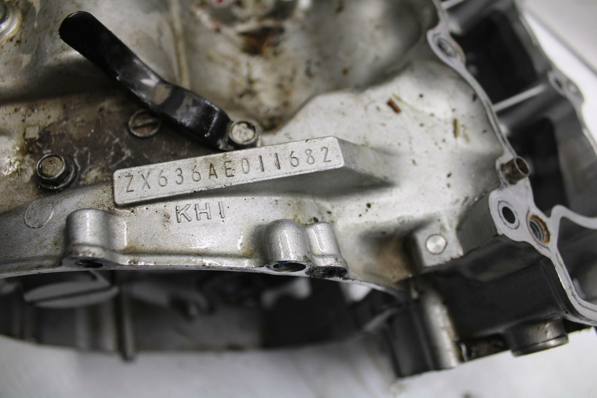 03 KAWASAKI NINJA ZX6RR ZX600K ENGINE MOTOR CRANKCASE CRANK CASES BLOCK BB264