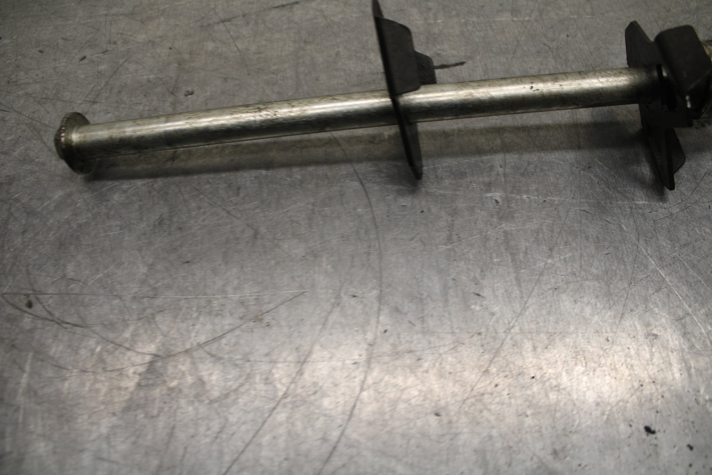 24 KAWASAKI NINJA 500 ABS REAR AXLE BACK WHEEL RIM PIVOT BOLT AXEL BB744