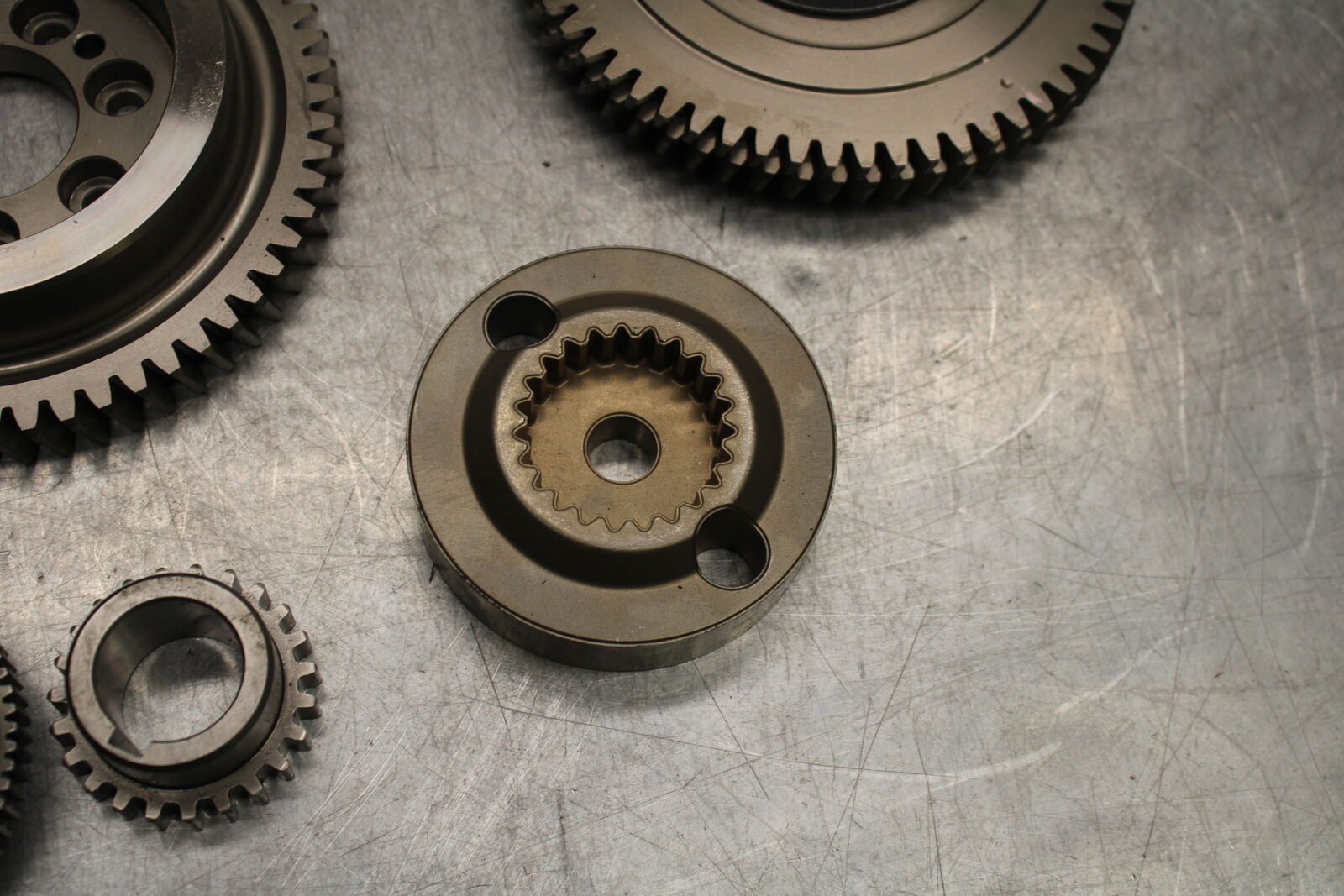 22-24 INDIAN CHIEF BOBBER DARK HORSE ENGINE MOTOR GEAR  BB717