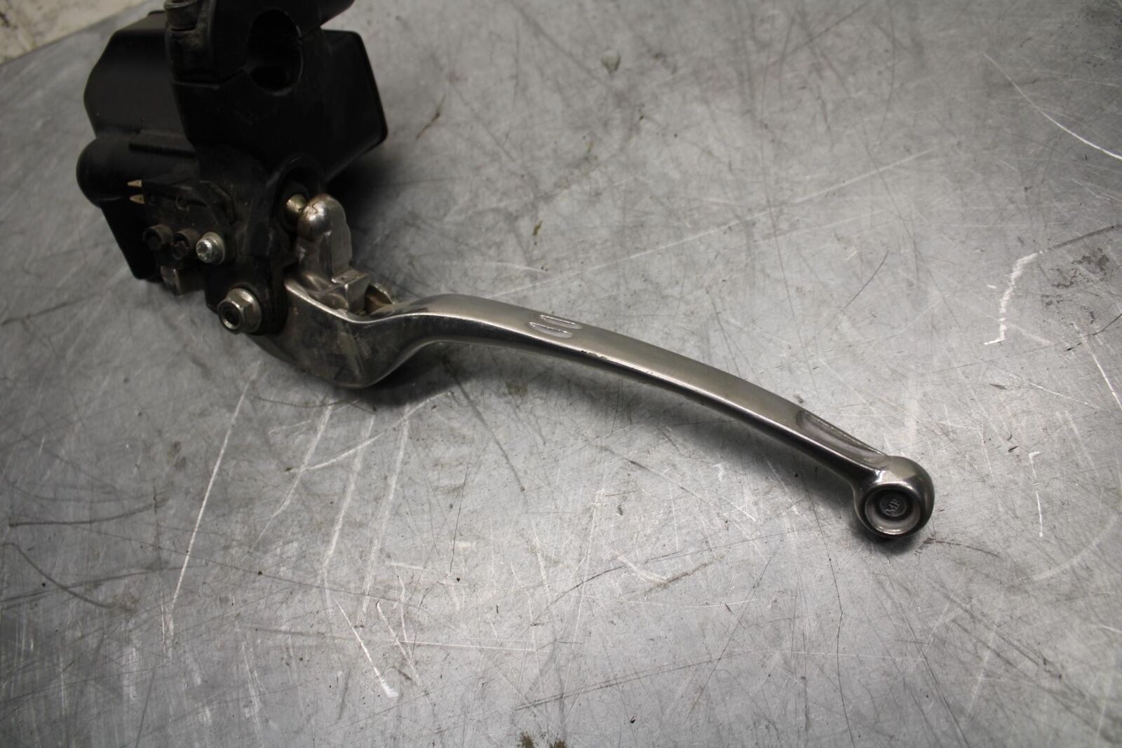 11-14 KAWASAKI VERSYS 650 LE 650C FRONT BRAKE MASTER CYLINDER w/ LEVER BB498