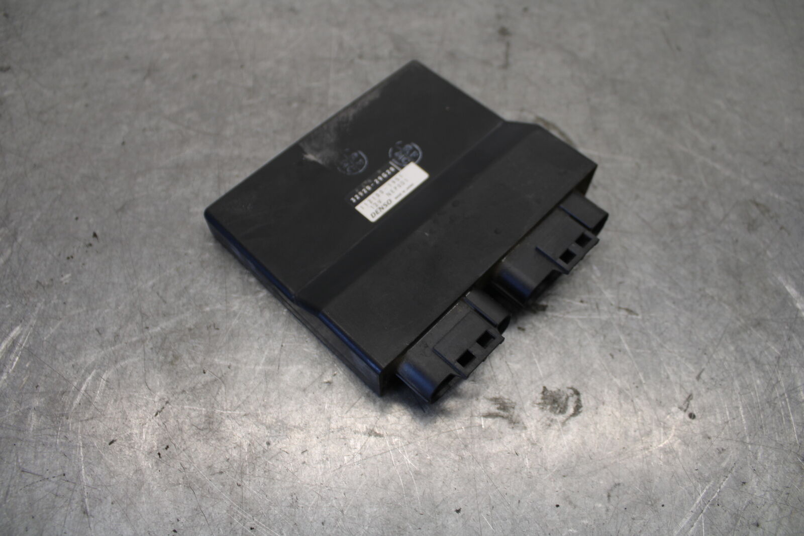 04 SUZUKI GSXR600 ECU  CONTROLLER UNIT BLACK BOX ECM CDI  32920-29G20 BB676