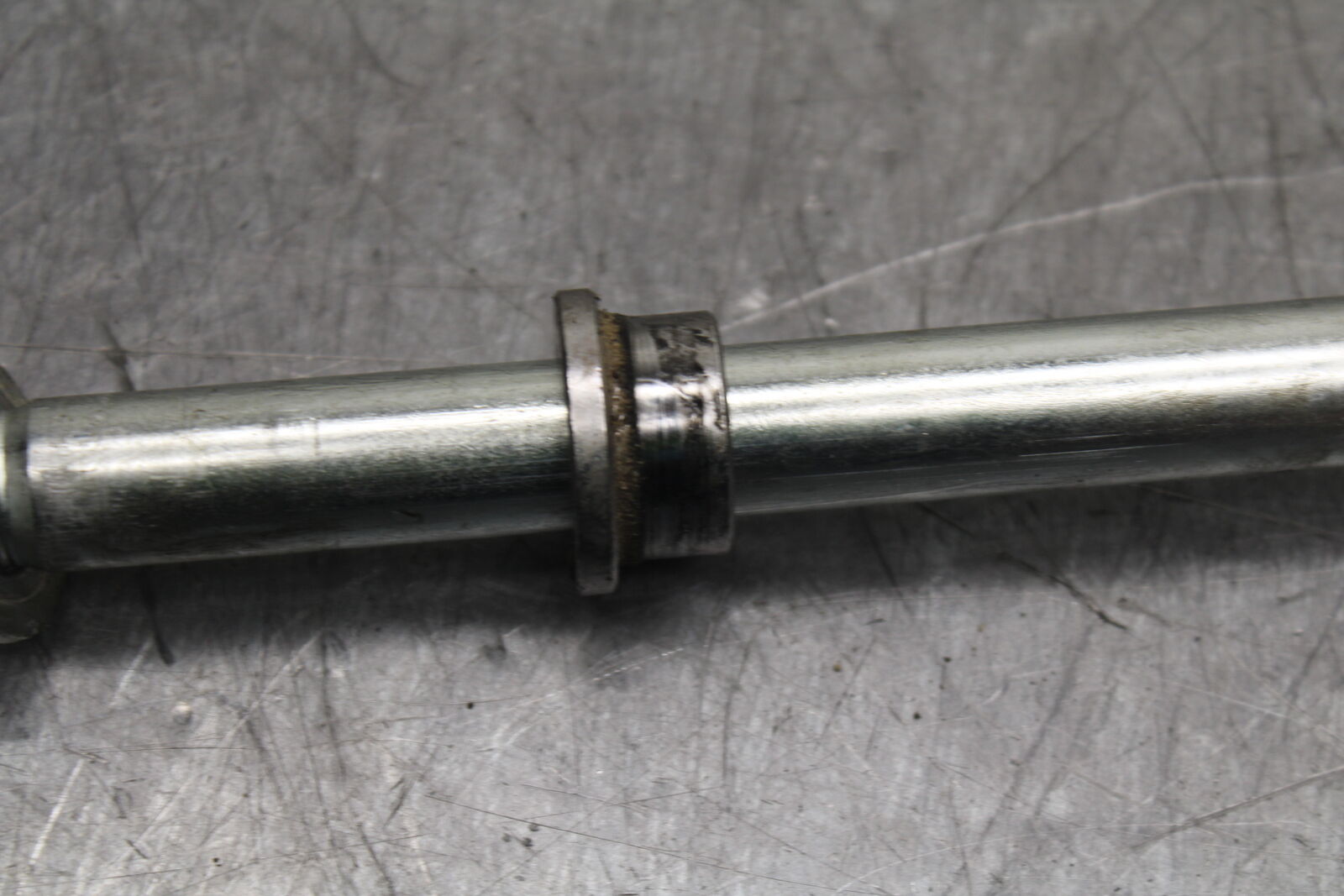 18-23 KAWASAKI NINJA 400 EX400 ABS FRONT WHEEL RIM AXLE PIVOT BOLT BB747