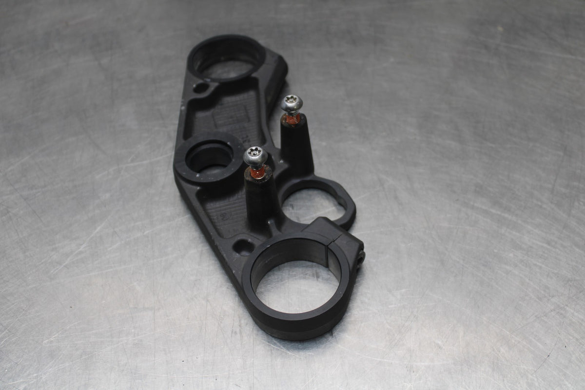 06-07 SUZUKI GSXR 600 FORKS UPPER TRIPLE TREE CLAMP BB822