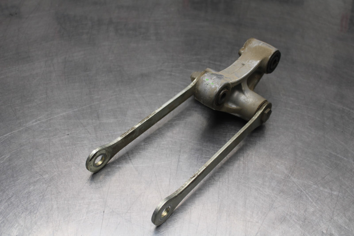 24-25 KAWASAKI NINJA ZX6R REAR DOGBONE SHOCK LINKAGE LINK BB785