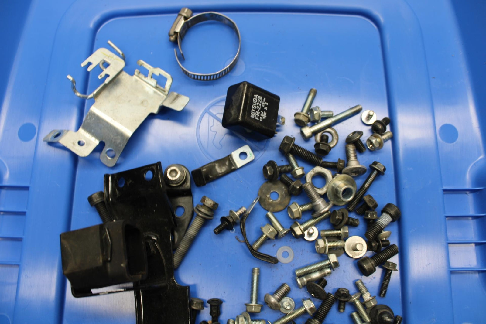 15-16 KAWASAKI EX300 MISCELLANEOUS MOUNTING BOLTS HARDWARE MOTOR BB635