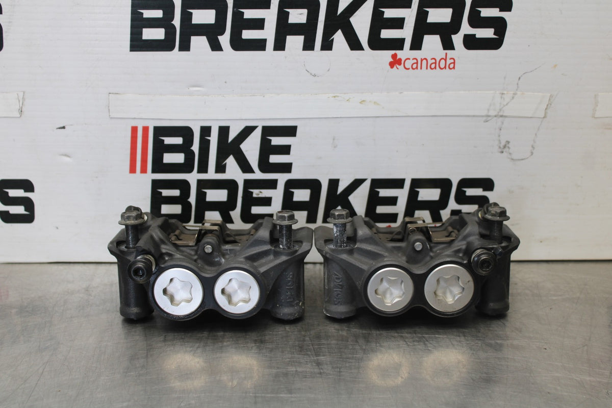 15-17 YAMAHA FJ09 RIGHT LEFT FRONT BRAKE CALIPER SET PAIR CALIPERS BB906