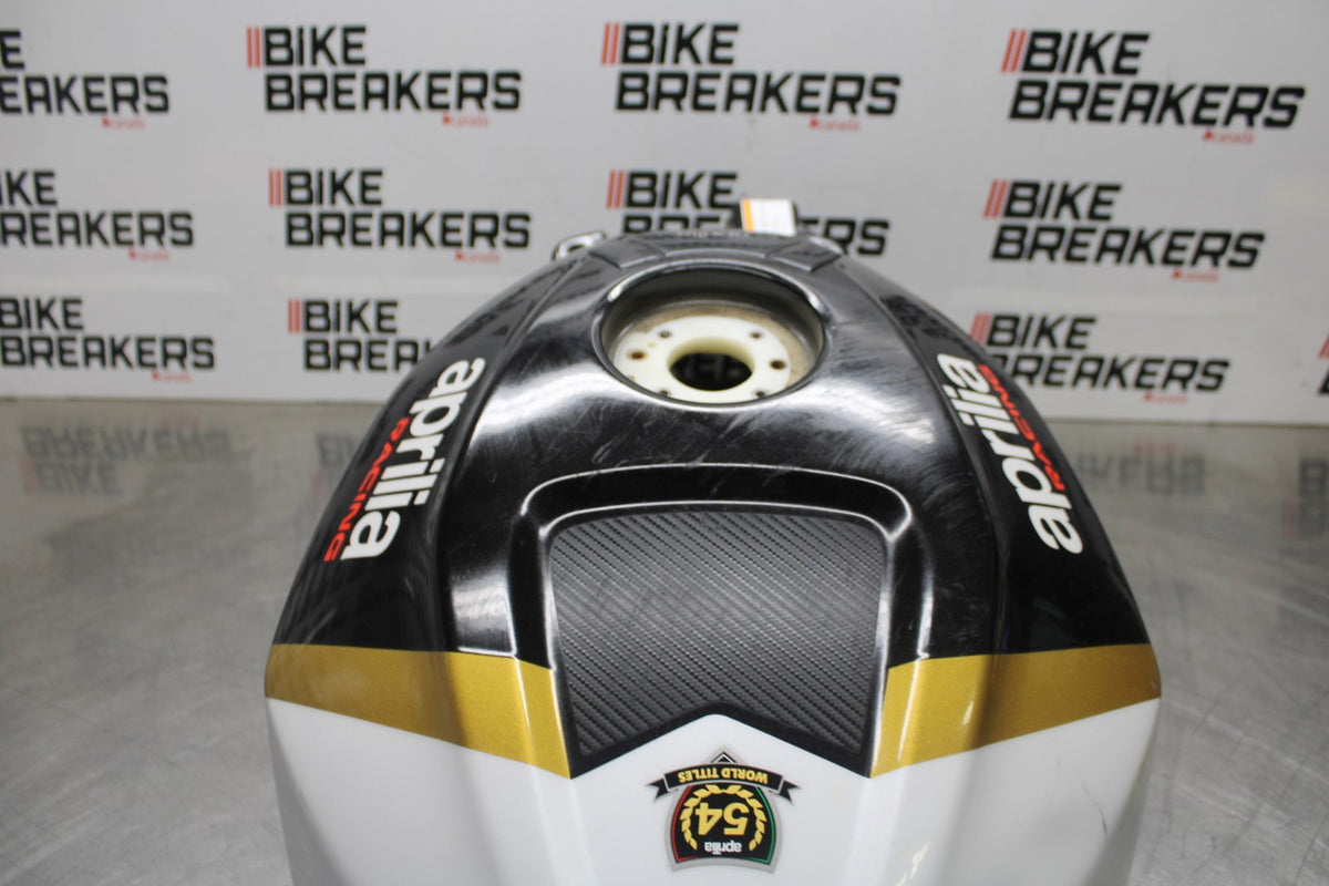 24 APRILIA TUONO V4 1100 FACTORY ABS GAS TANK FUEL CELL PETROL RESERVOIR BB887