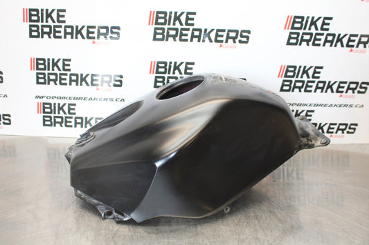 05-06 HONDA CBR600RR GAS TANK FUEL CELL COVER FAIRING COWL BB159