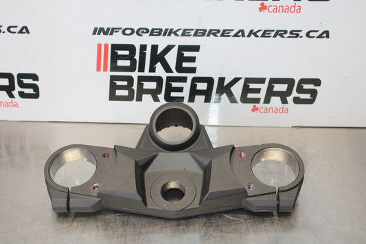 23-24 KAWASAKI NINJA ZX14R FORKS UPPER TRIPLE TREE CLAMP BB169